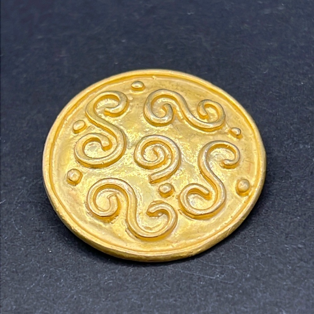 Vintage swirly scarf clip